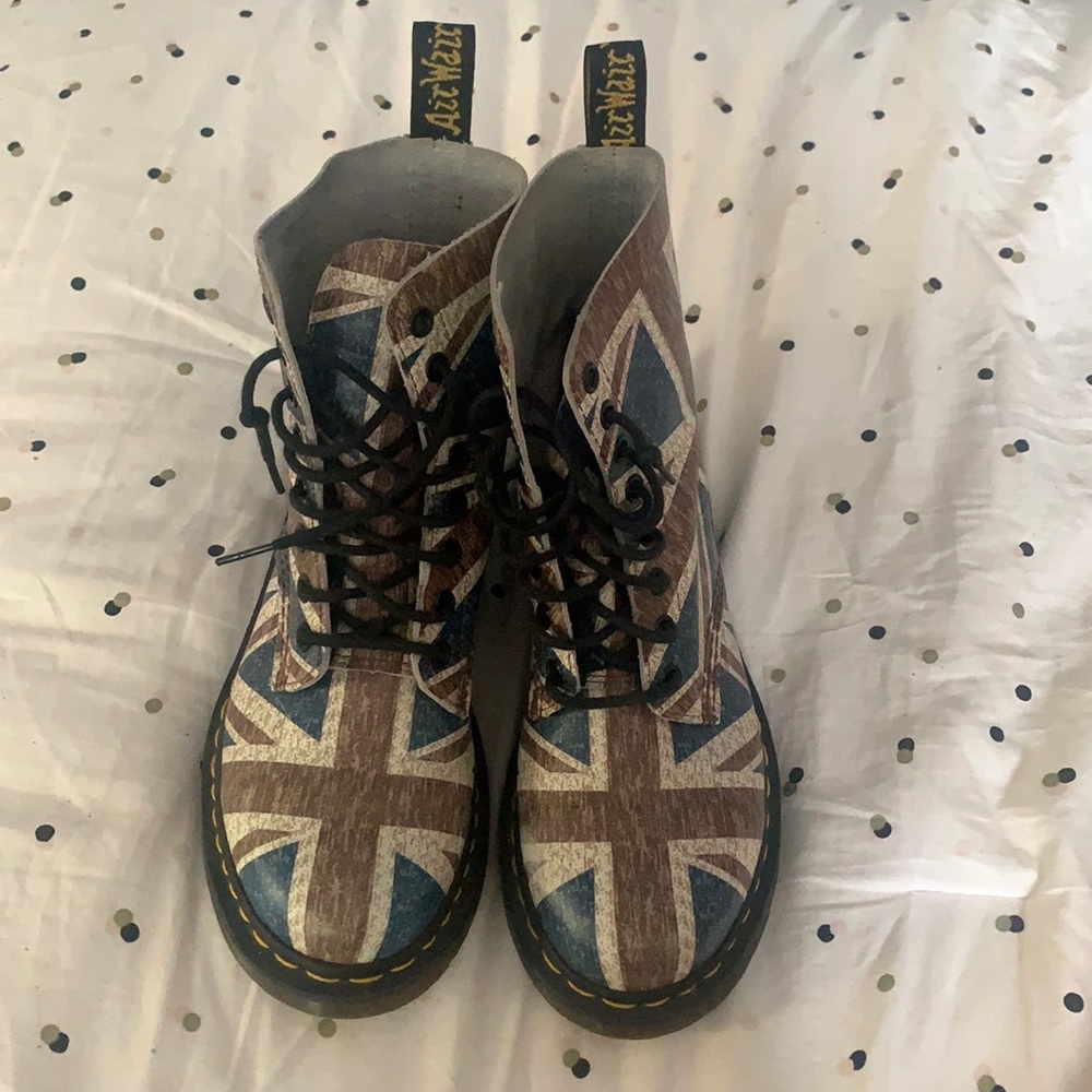 Union Jack Dr. Martens
